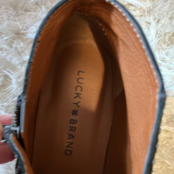 Lucky Brand black suede heeled bootie ankle boots 8.5 - Picture 11 of 11